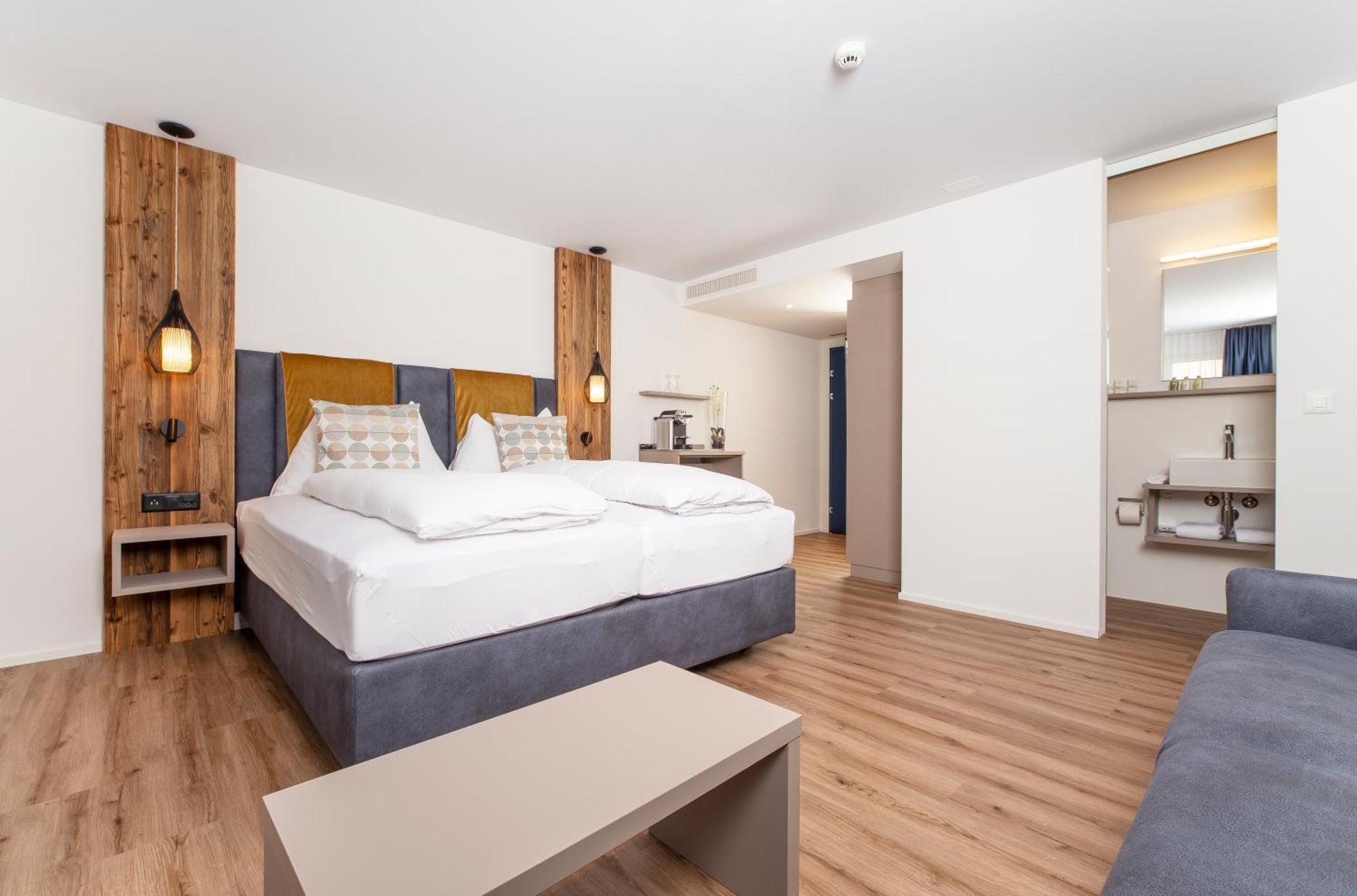 Hotel Engel Штанс Экстерьер фото